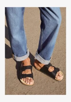 Pier One UNISEX - Hausschuh - Black 10 Pier One UNISEX - Hausschuh - Black -Pier One Sales Store 24272c78a40c4e589b9d280fcb0d7a40