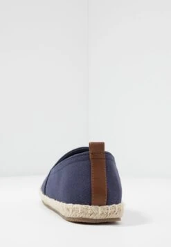 Pier One RENA ESPADRILLE UNISEX - Espadrille - Dark Blue -Pier One Sales Store 2c00e9d984504d77b812e8ffd7e16bdf