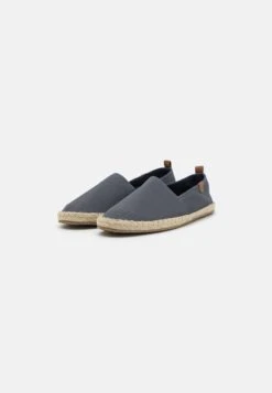 Pier One UNISEX - Espadrille - Dark Grey 9 Pier One UNISEX - Espadrille - Dark Grey -Pier One Sales Store 46bfff400620443292dd2a54f60bc593