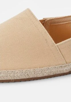 Pier One RENA ESPADRILLE UNISEX - Espadrille - Beige -Pier One Sales Store 7bf9f79cf7ad4df8a90b17f86d74fca8