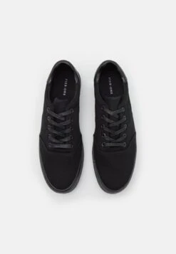 Pier One UNISEX - Sneaker Low - Black -Pier One Sales Store 8411ae645ddd4303a640de4c44cb9dad