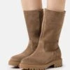 Pier One LEATHER WINTER BOOT - Stiefel - Taupe -Pier One Sales Store 8bef5468585a4c10acc85d415b419533