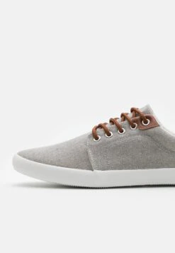 Pier One UNISEX - Sneaker Low - Light Grey -Pier One Sales Store 8f5660aa856d43a69db14e309615dd5c