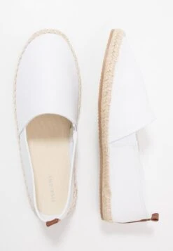 Pier One RENA ESPADRILLE UNISEX - Espadrille - White 9 Pier One RENA ESPADRILLE UNISEX - Espadrille - White -Pier One Sales Store ab5cbd7acee24999906ebe55251ad5ea