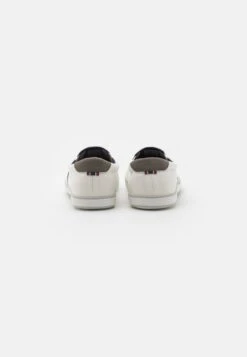 Pier One UNISEX - Sneaker Low - White -Pier One Sales Store cf34d9dbe69a473aaa5eca5fc31ebf3c