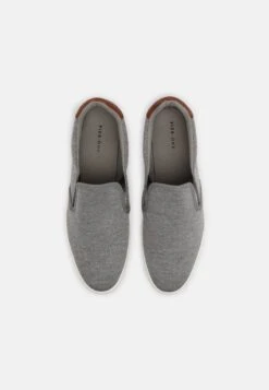 Pier One UNISEX - Slipper - Dark Grey 11 Pier One UNISEX - Slipper - Dark Grey -Pier One Sales Store fd4006995ad74583bd5d996537dcc72b